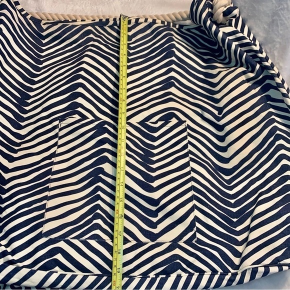 NWT Hat Attack Huge Tote Bag Buji Baja line Navy Blue White Striped Pattern New - Picture 13 of 16